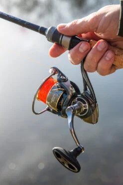 Ultimate Aurum 1000 26 Ultimate Aurum 1000 -Winkel Voor Visbenodigdheden f4562087e466aaae